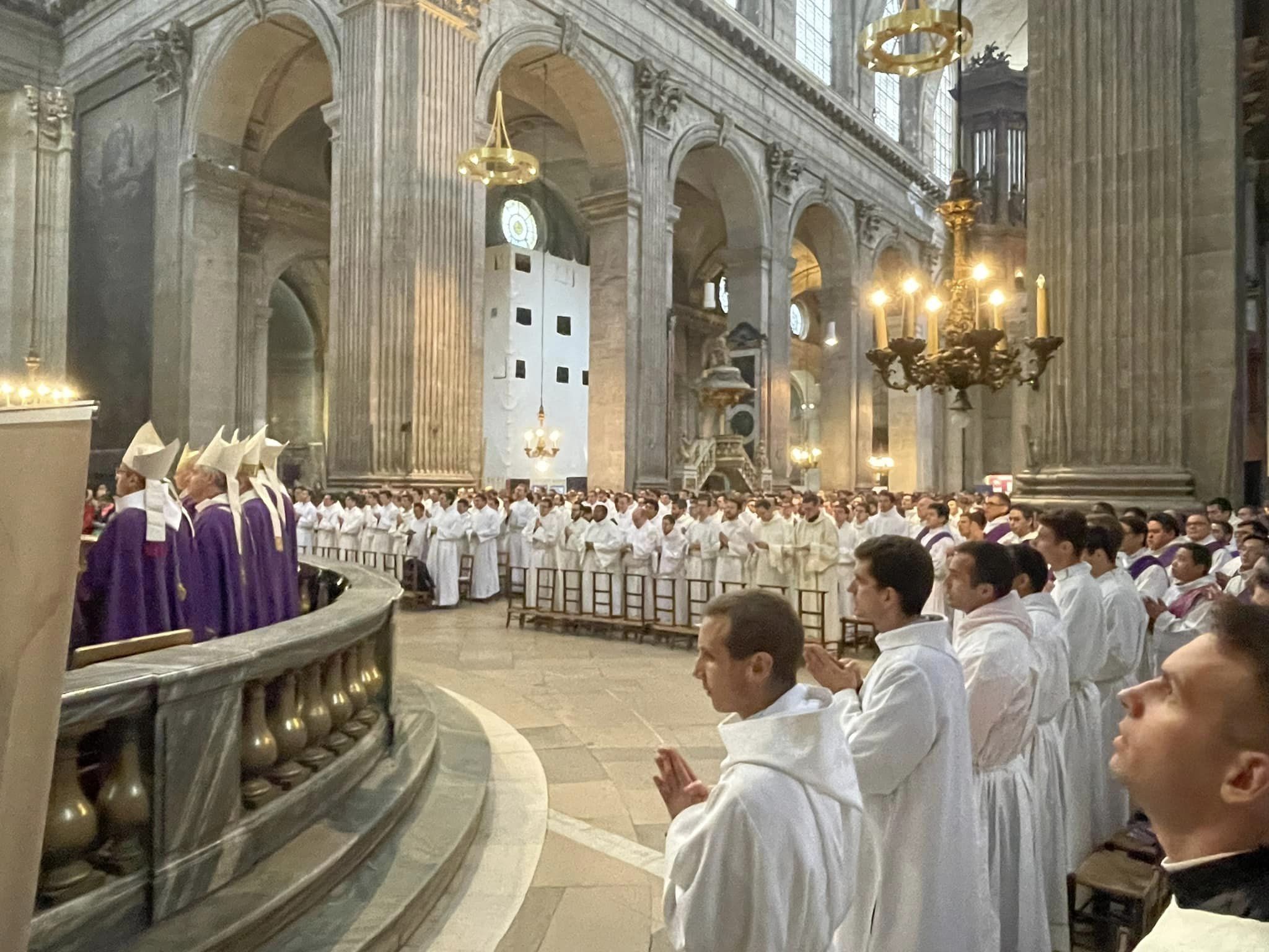 La Vierge Marie, «point de référence» pour bâtir la fraternité et